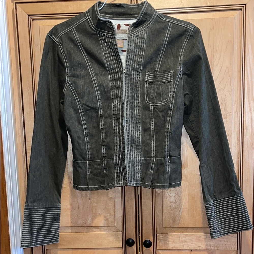 Forever 21 Dark Gray Jean Jacket for Effortless Style